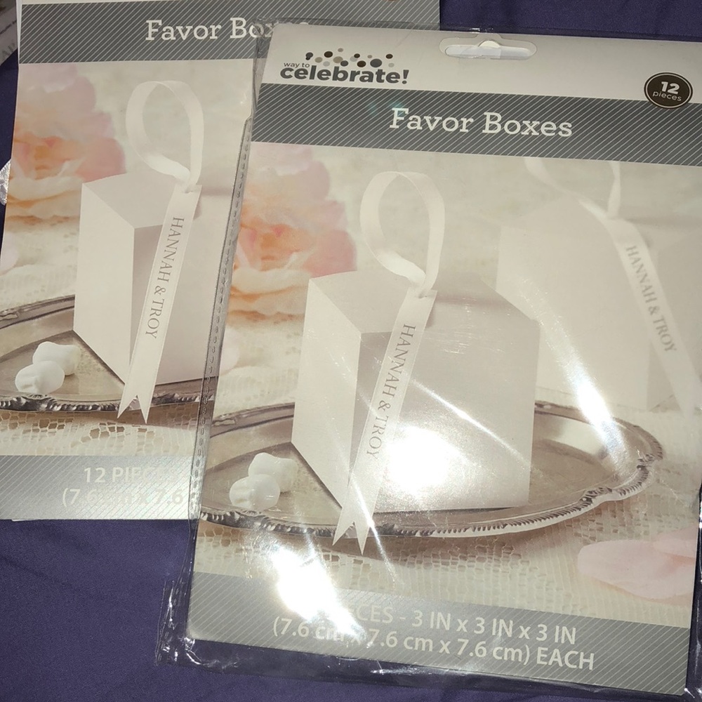 Favor boxes